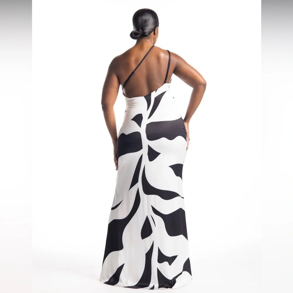 Hanifa Lola gown size medium - Picture 2 of 3